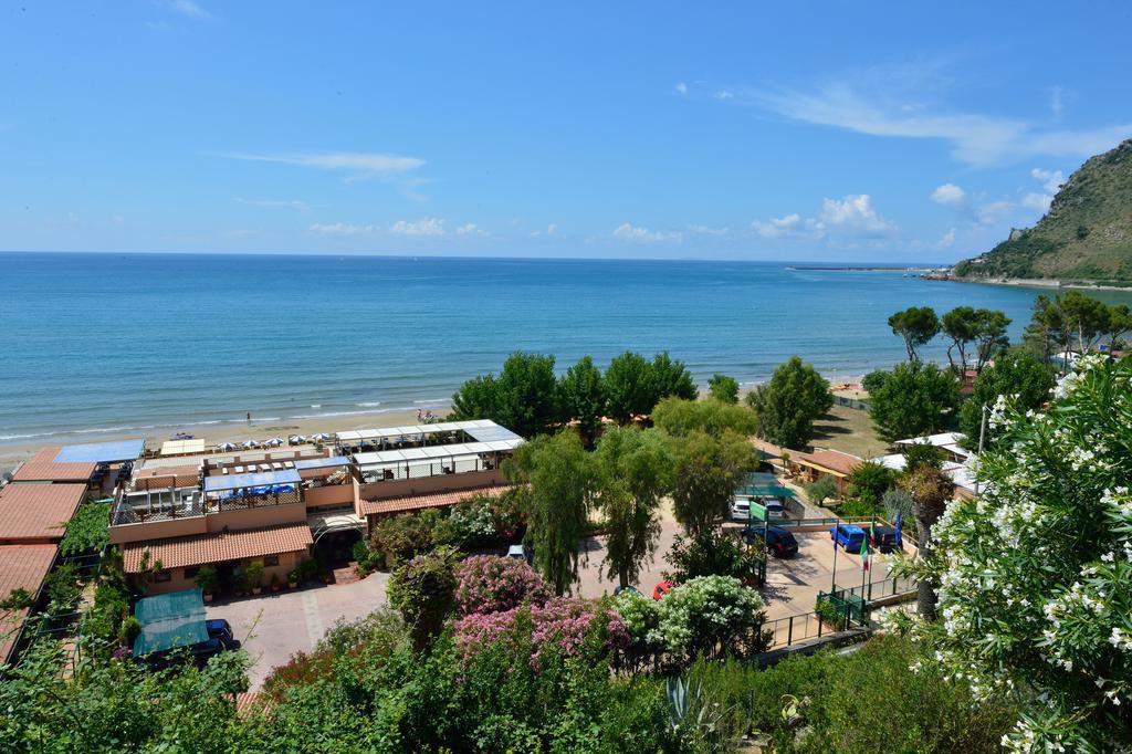 Hotel Acquasanta Terracina Luaran gambar