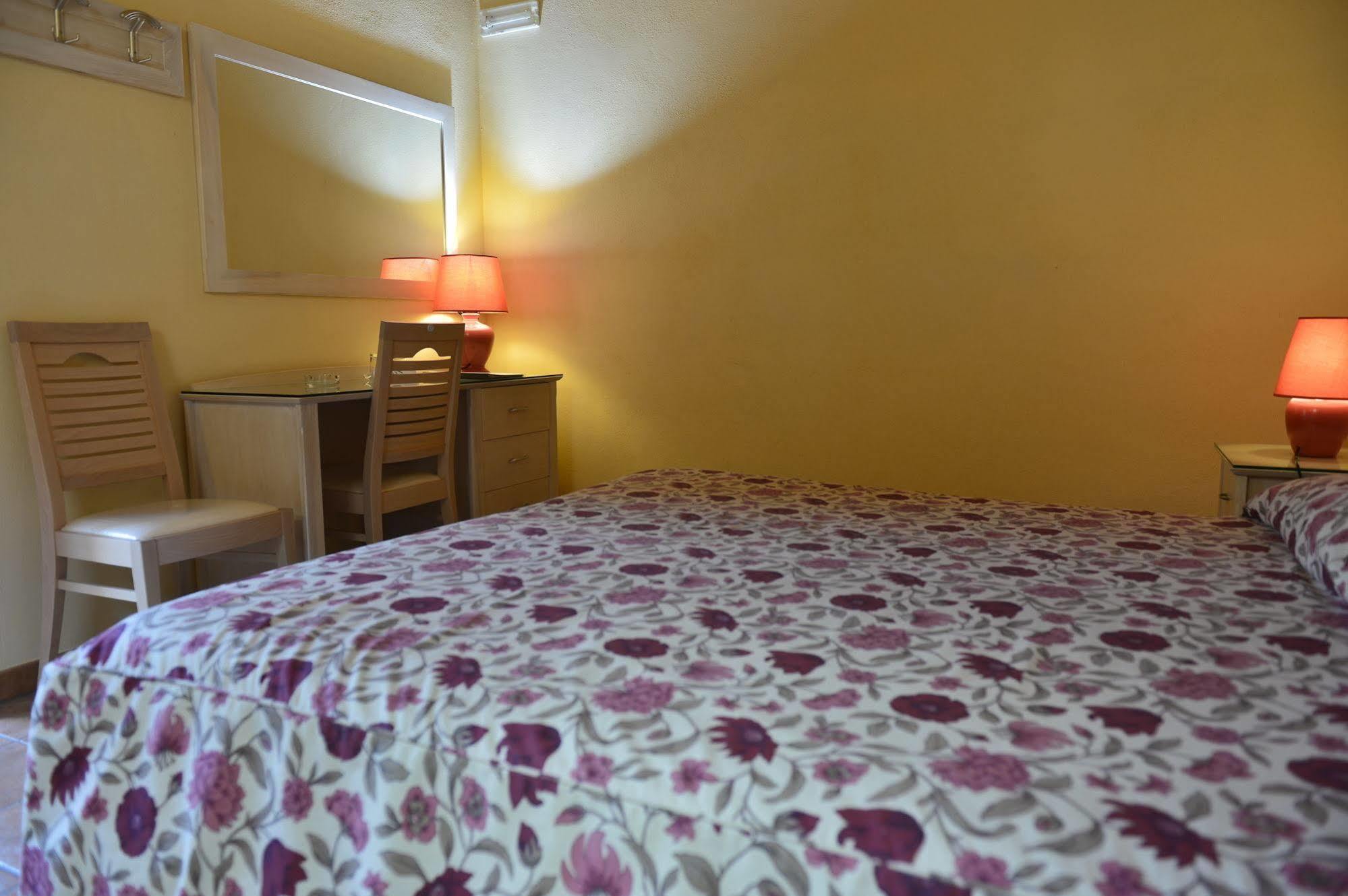 Hotel Acquasanta Terracina Luaran gambar