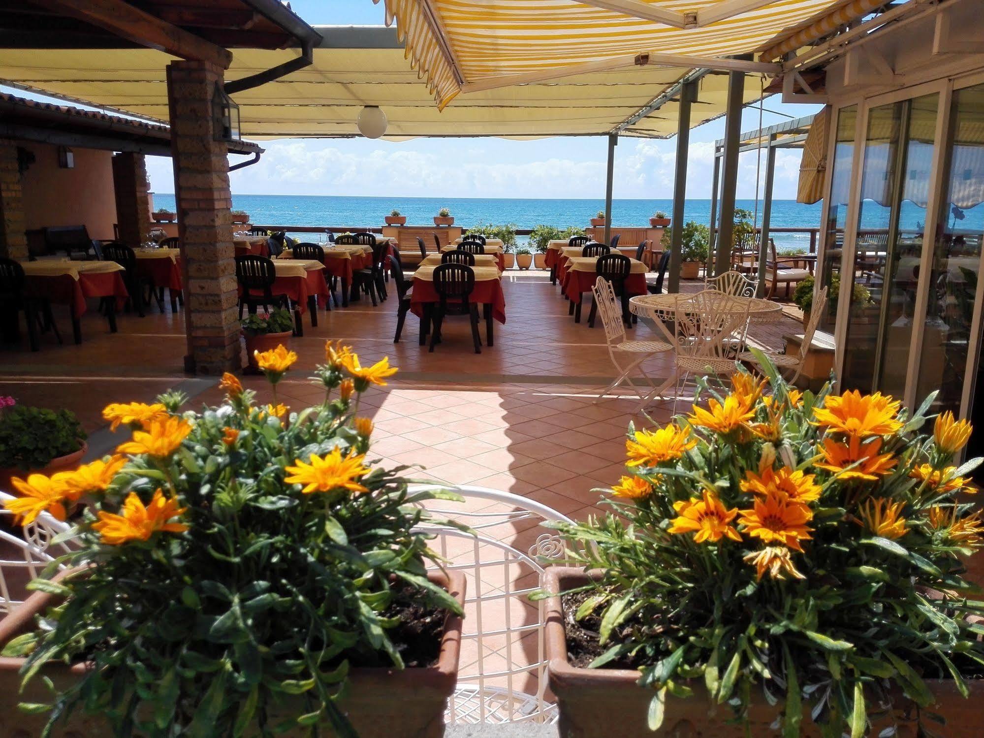 Hotel Acquasanta Terracina Luaran gambar